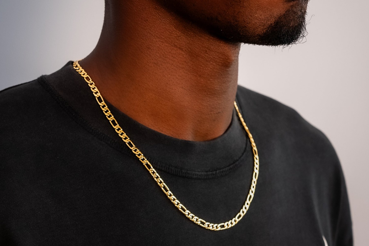 Our Guide To Choosing A Men’s Chain: Which Thickness Is Best?