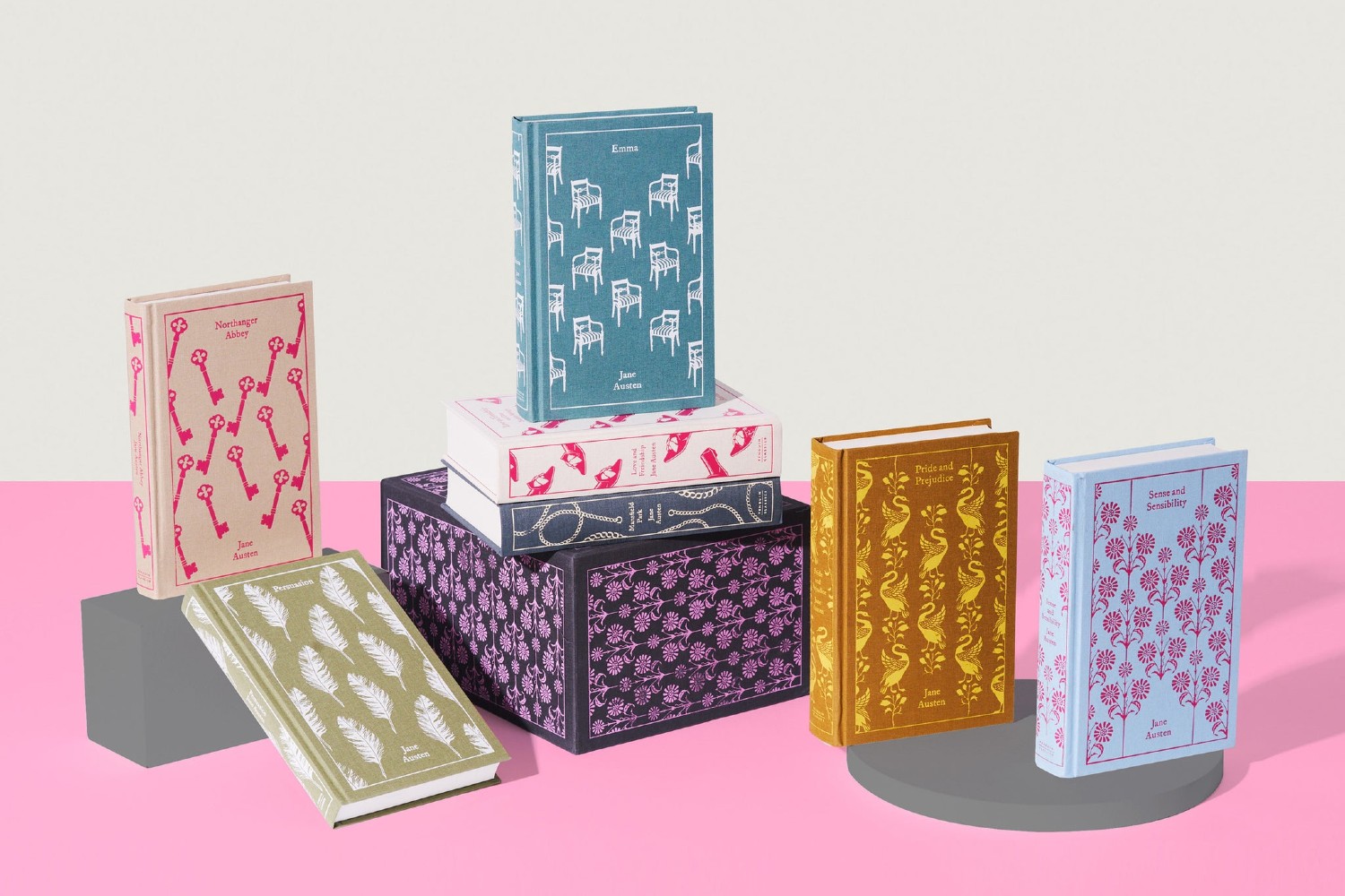 Valentine’s Day Gifts For Her: 2025